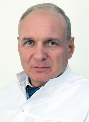 Главный врач Винник Юрий Юрьевич